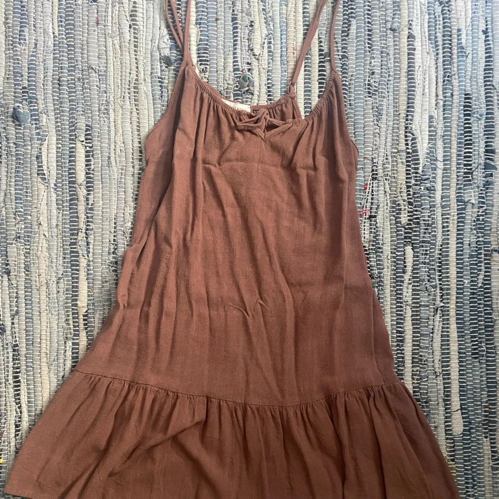 DRESS - Picture 1 of 2